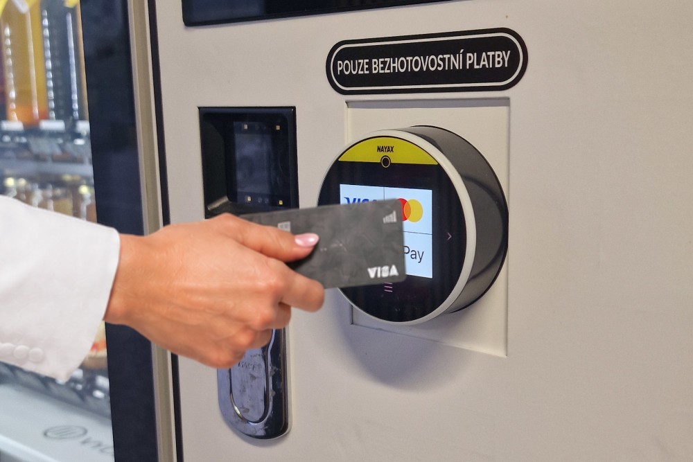 2. krok - platba kartou nebo QR kodem